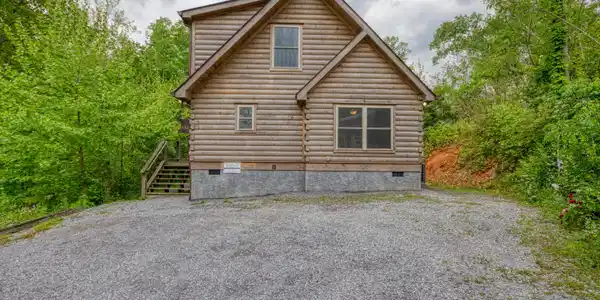 820 Crest View Drive