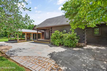 284 Savannah Shores Drive