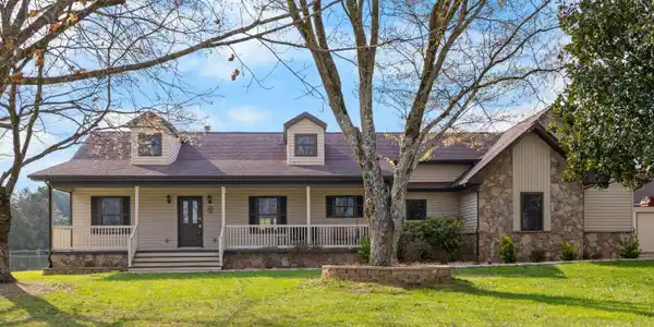 9228 Washington Pike
