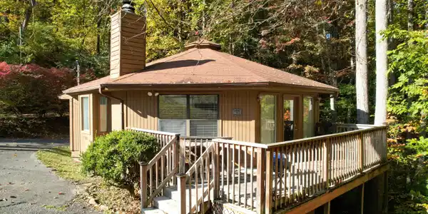 703 Maples Court