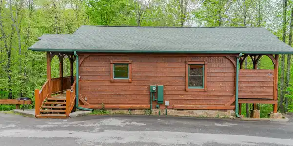 869 Great Smoky Way
