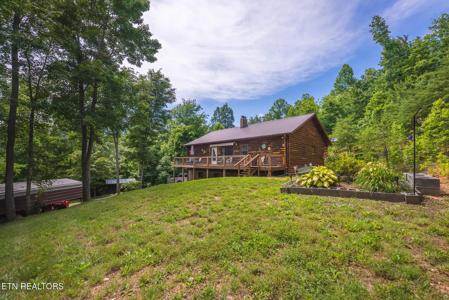 2733 Rackum Rd