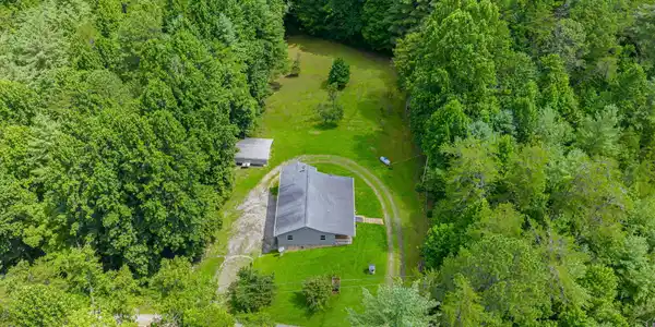 Image 3: 48-web-or-mls-131 Pear Tree Way-49