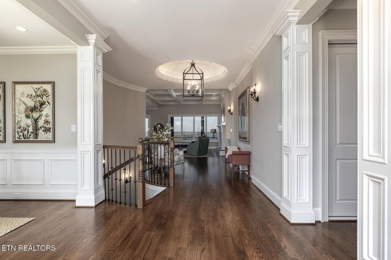 Image 4: 04_SouthernWay_629_EntryView