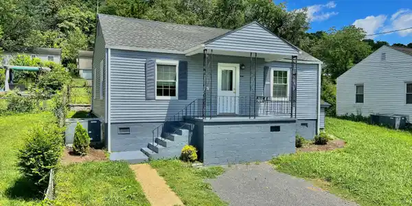 2627 Larkwood Lane