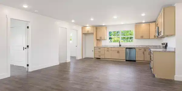 Image 3: 3