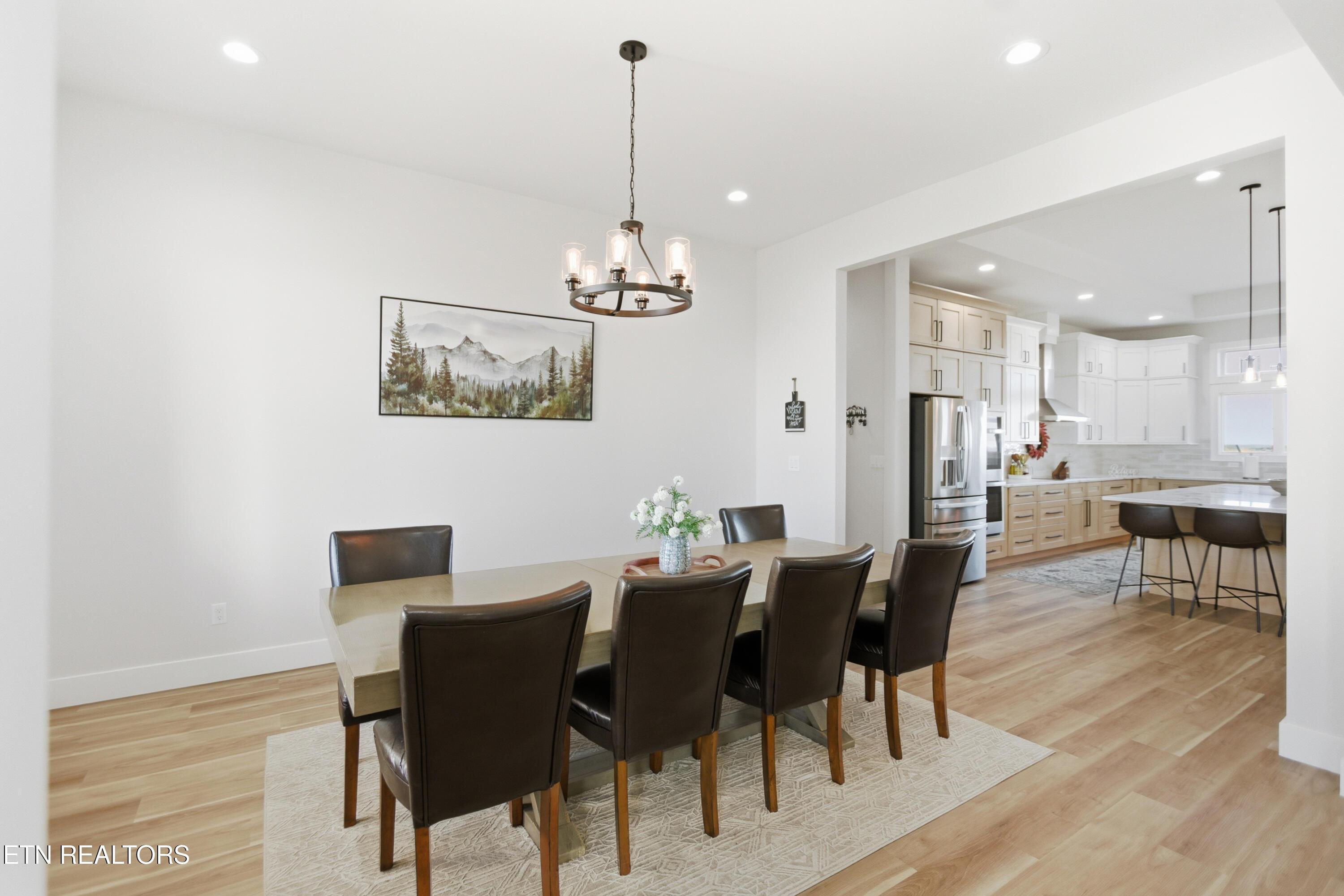 Image 4: 042_4M6A7962