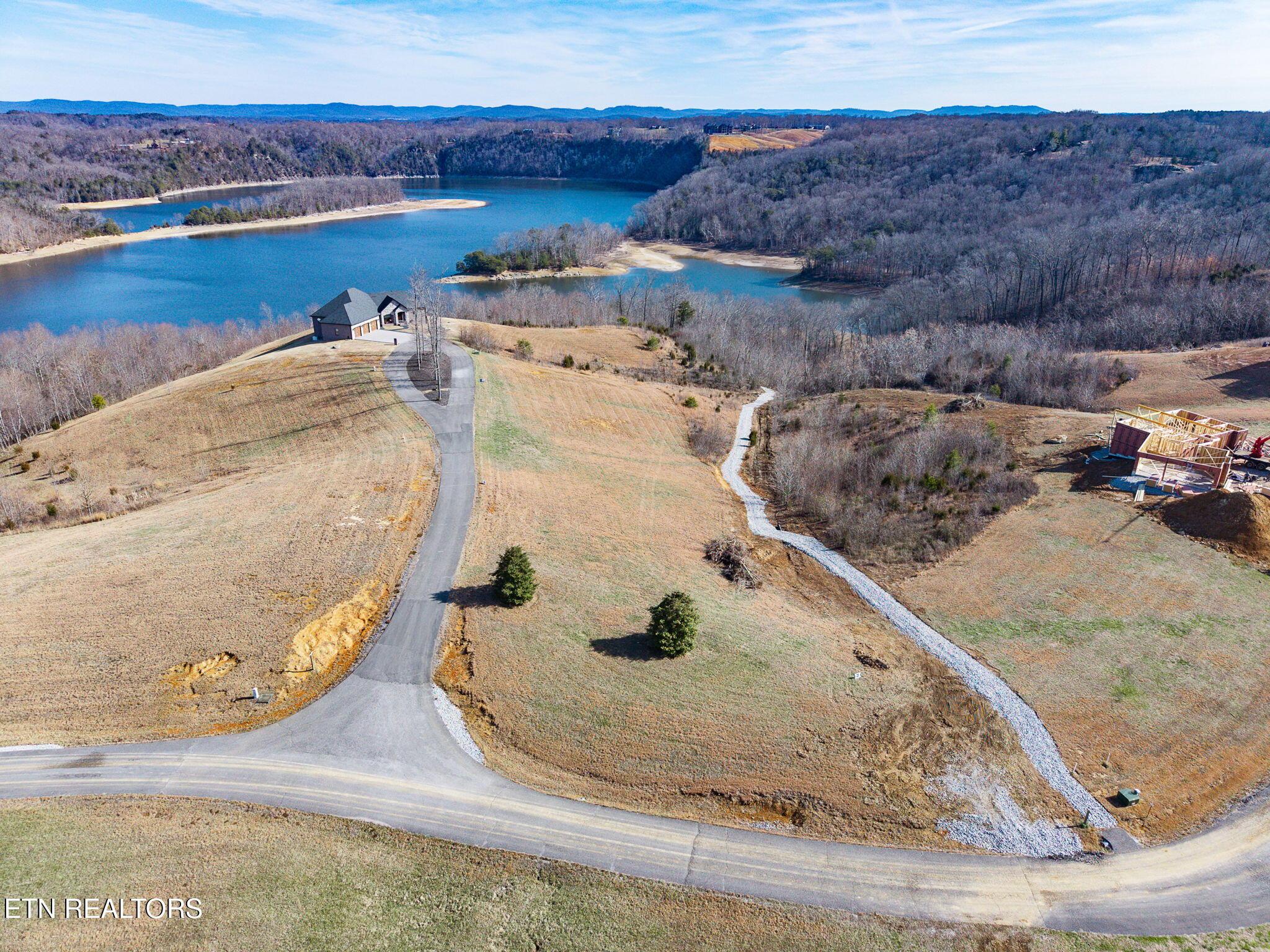 Image 2: 2-web-or-mls-32 Holly Bend Dr_001_TNPC
