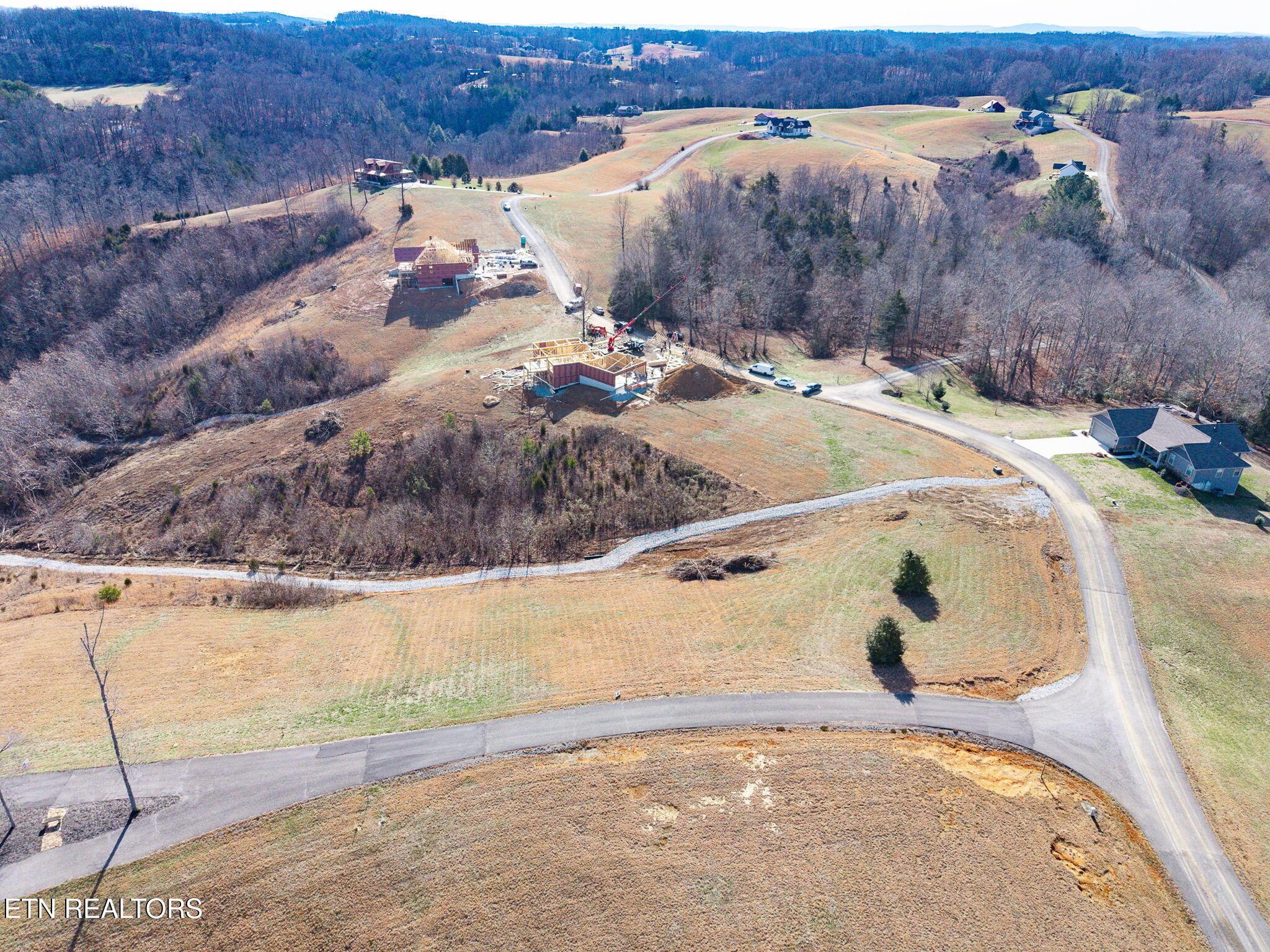 Image 4: 4-web-or-mls-32 Holly Bend Dr_011_TNPC