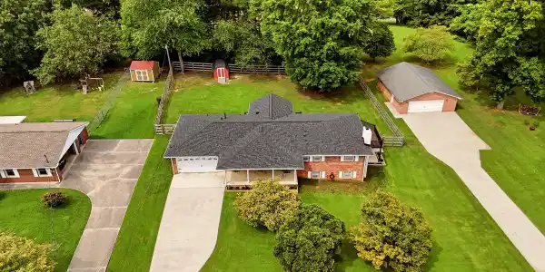 8233 Spruceland Rd