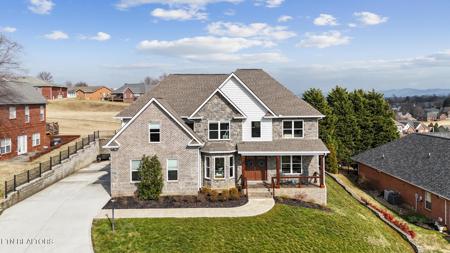 427 Royal Oaks Drive
