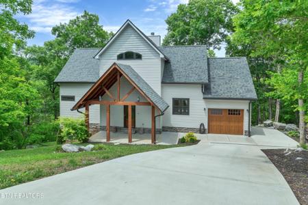 134 Fairway Circle