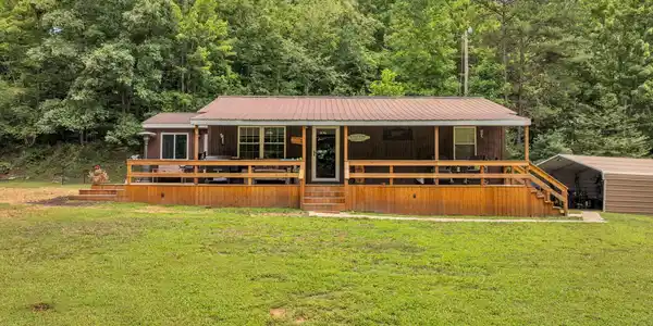 615 E Robbins Rd