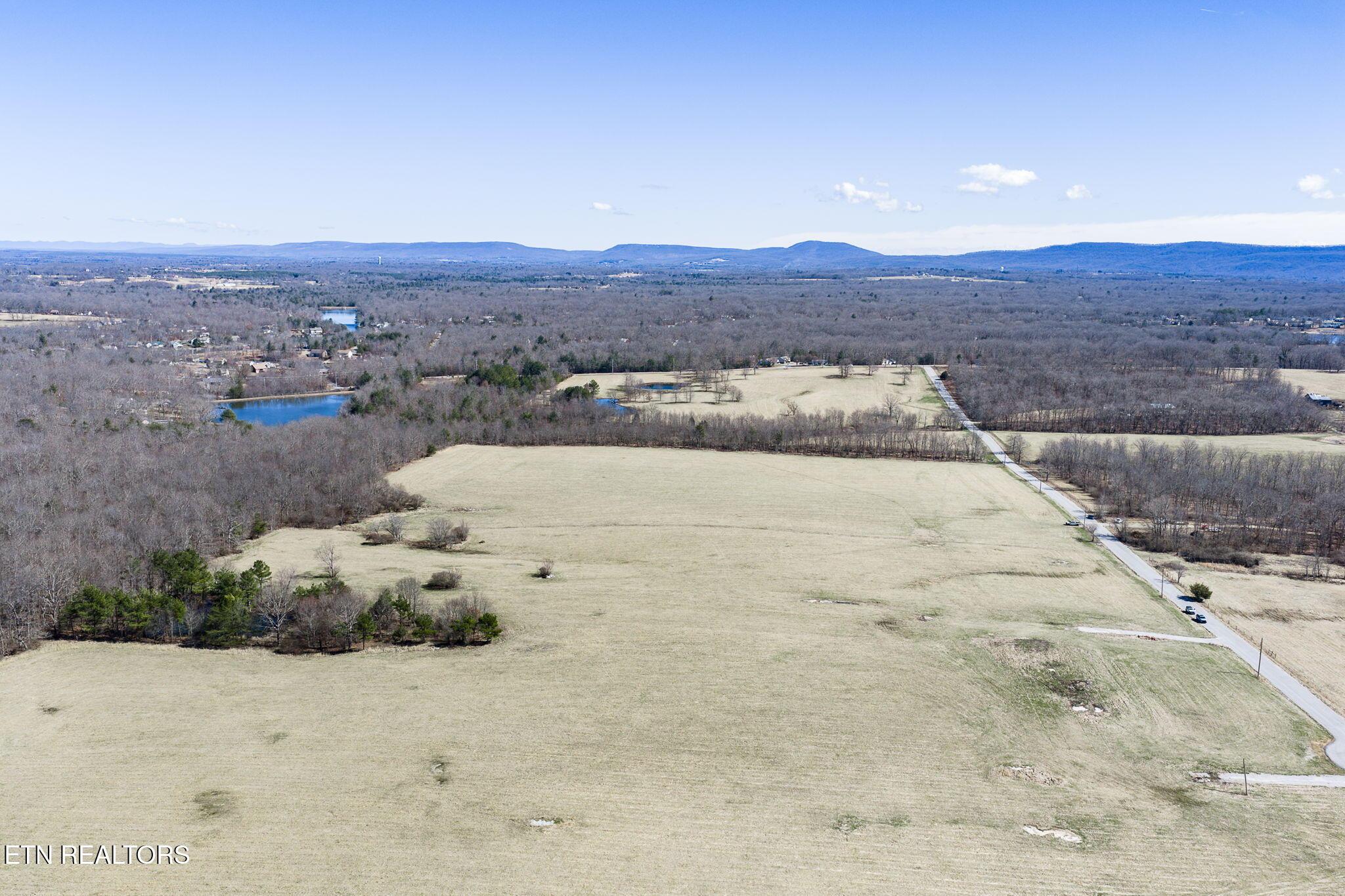 Image 2: 54-web-or-mls-Nicholson Dr_075_TNPC