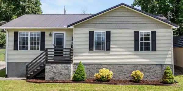 181 Kaysprings Circle