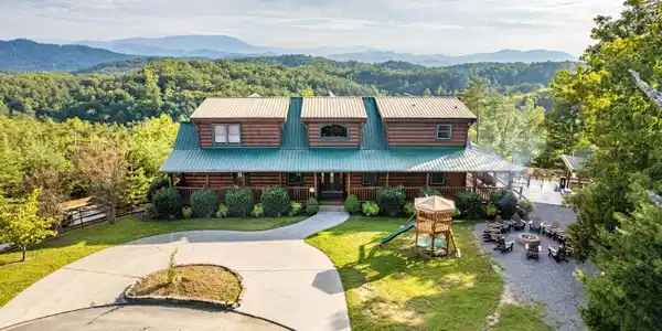 1119 N Trail Drive
