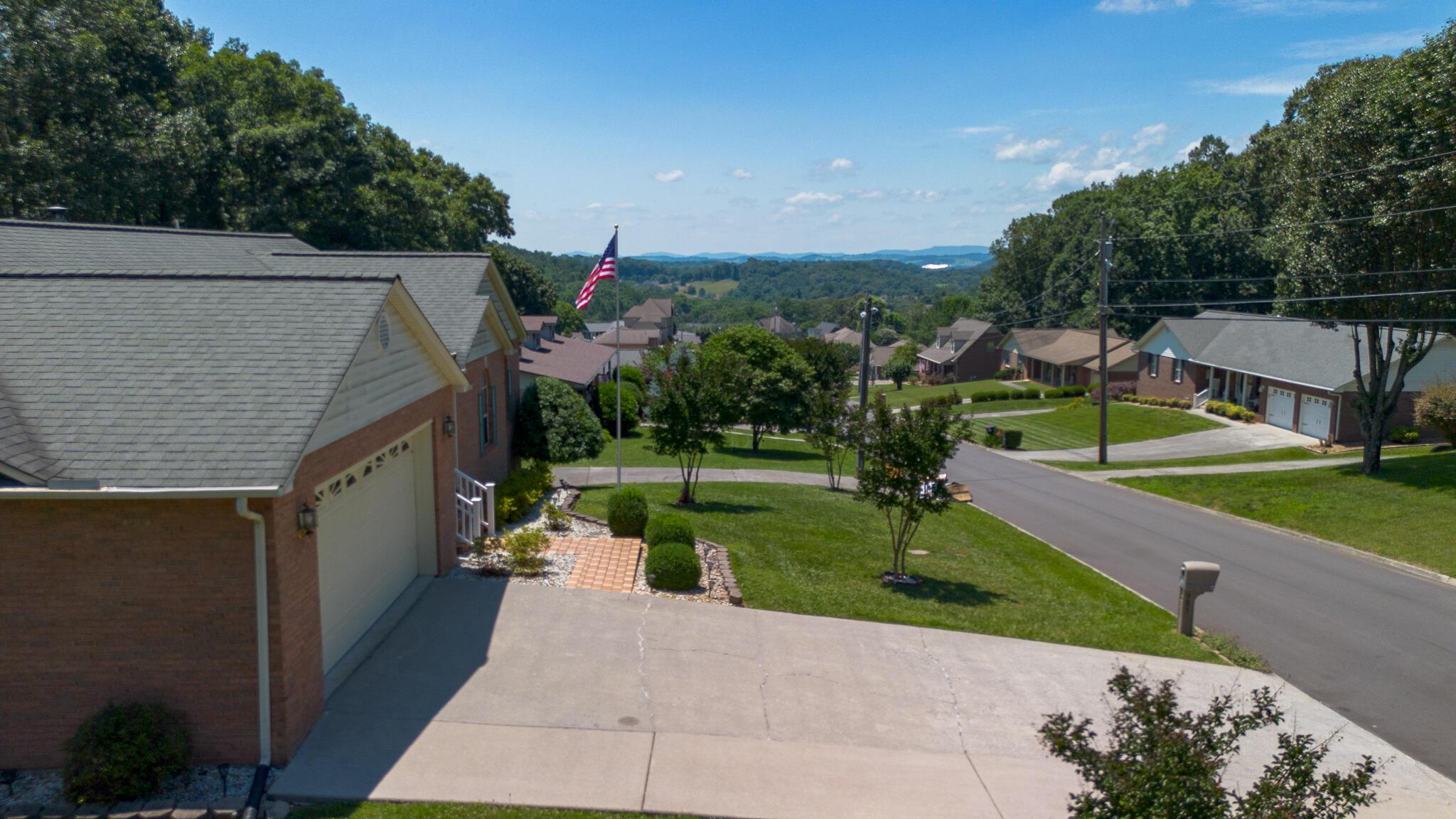 Image 3: brentwood - price estate (7)