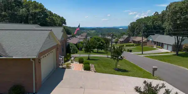Image 3: brentwood - price estate (7)