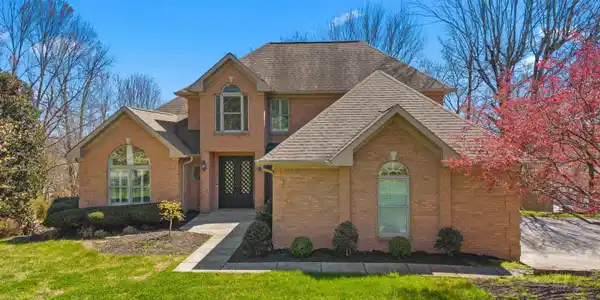 Image 2: 002-1075SaintIvesCourt-Morristown-TN-378