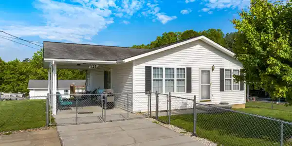 121 Underwood Road