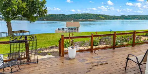 Image 4: 083-829TuckerPlaceWay-Dandridge-TN-37725