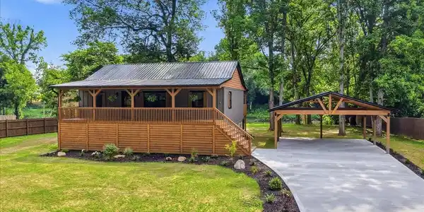 1485 River Chase Trail