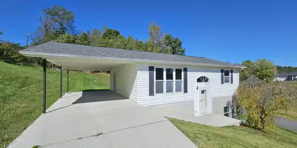 205 VIOLET DR Drive