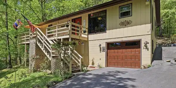 Image 4: 05-2931_Mountain_Blvd_009