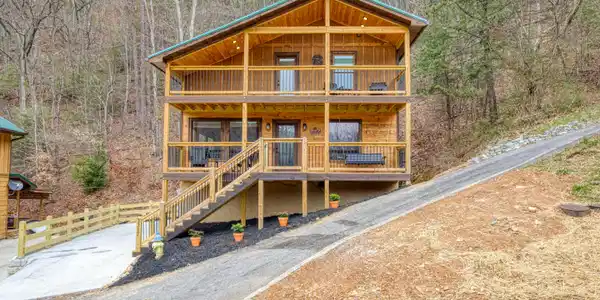 3217 Smoky Ridge Way