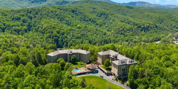 1704 Hidden Hills Road