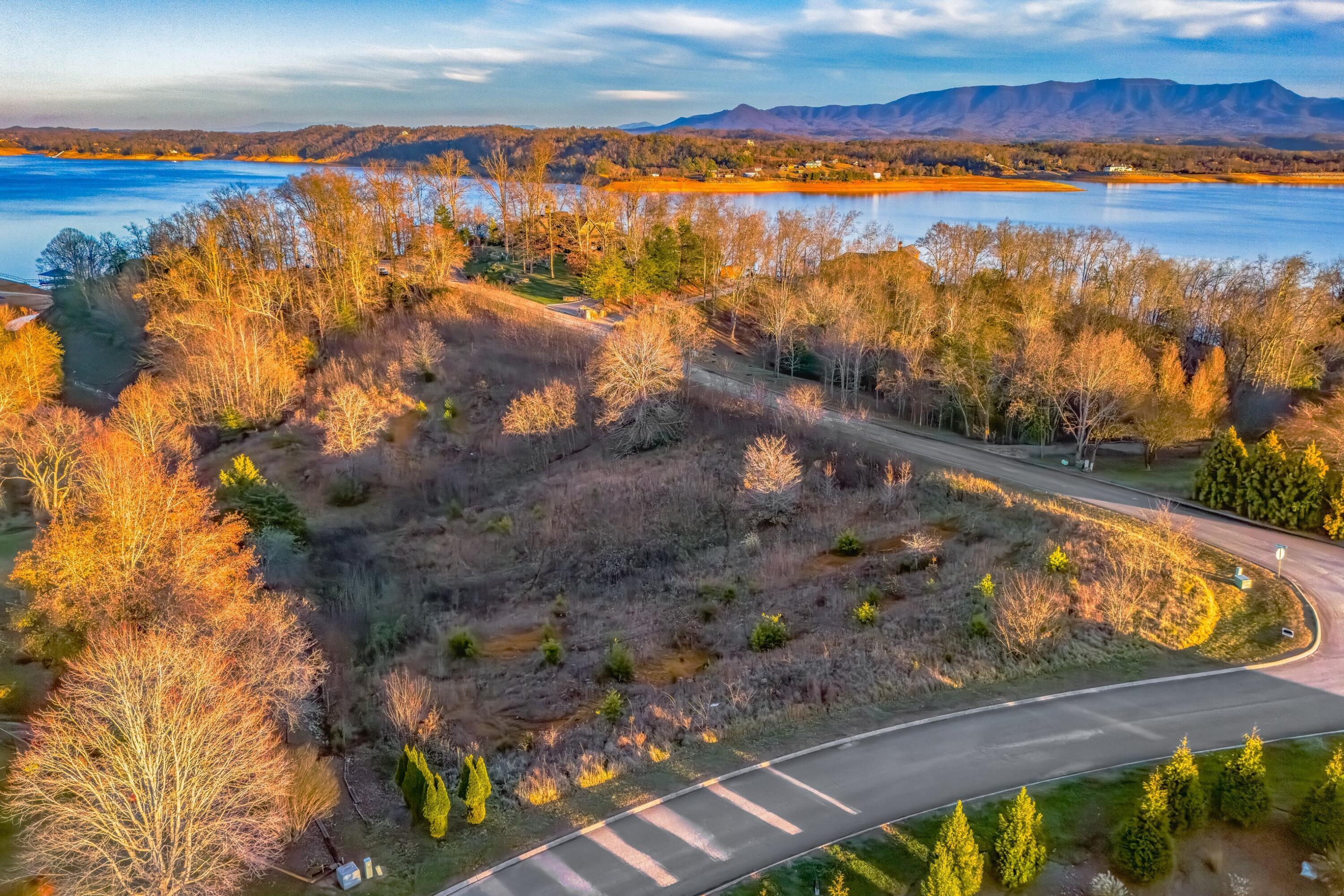 Image 2: 007-ScenicShores-Lots606163-Dandridge-TN