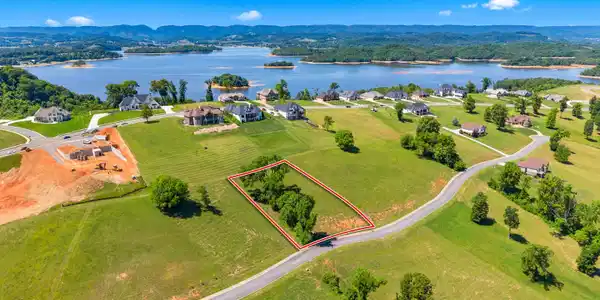 2441 Starboard Crest Road
