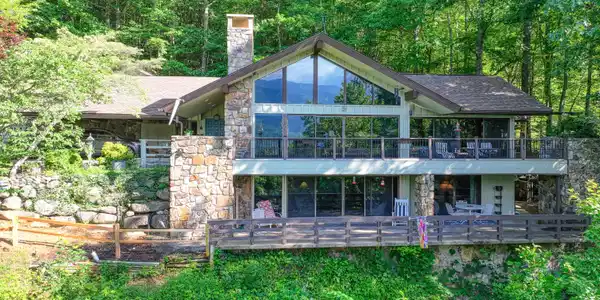 647 Sunshine Trail