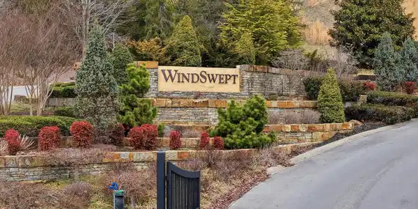 Image 2: 01-2354_Windswept_Way_011