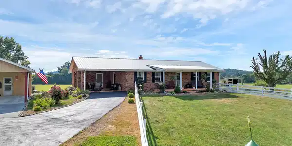 230 Fishpond Road