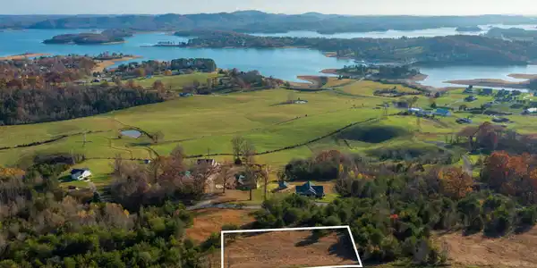 Lot 39 Logans Bluff