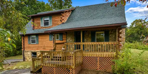 2240 Fernwood Church Road