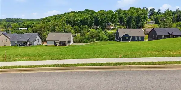 Image 4: 15-Shoreline_Vista_Lot_97_015