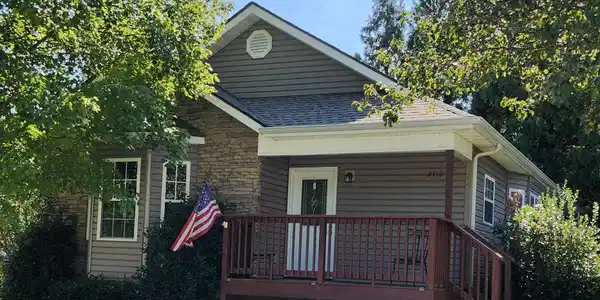 2712 Cobblestone Drive