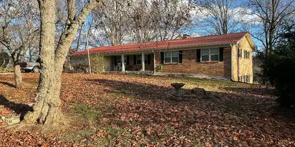 2126 Roosevelt Drive