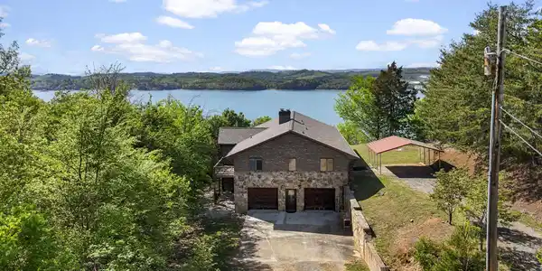 7366 Circle Point Drive