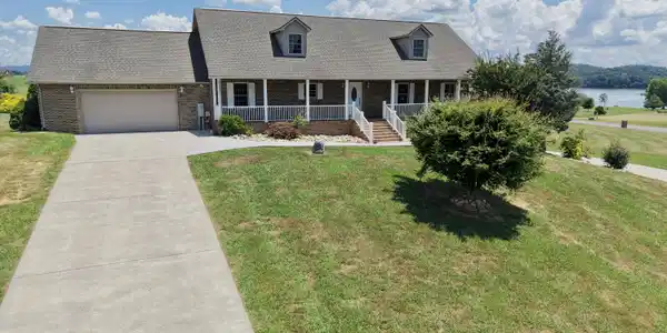 4013 Paradise Drive