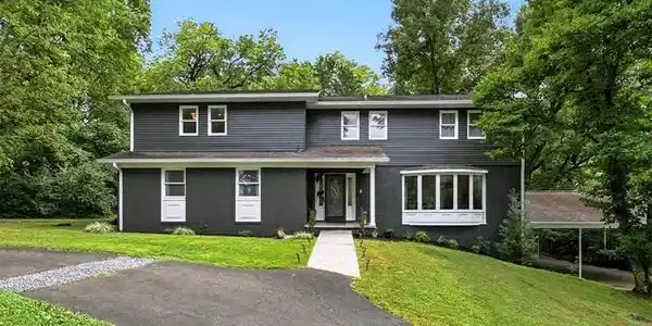 1366 Clinch View Circle