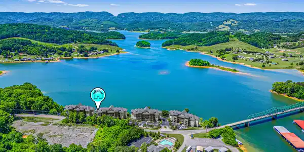 Image 2: DJI_0257 M