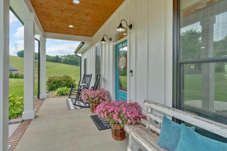 618 Deer Run Trail