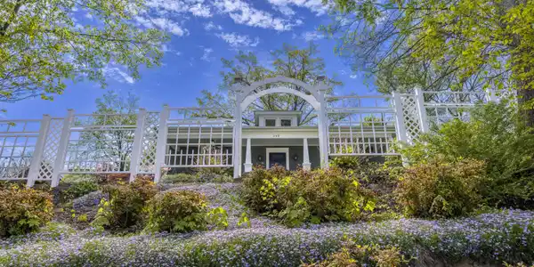 263 W Main Street