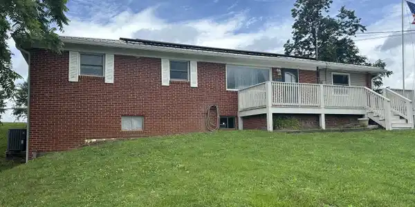 2151 Thomas Drive