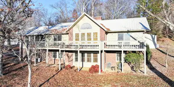 534 White Oak Circle
