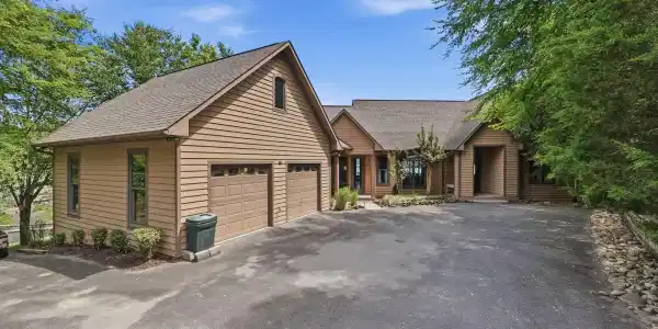 2009 Tahlequah Lane