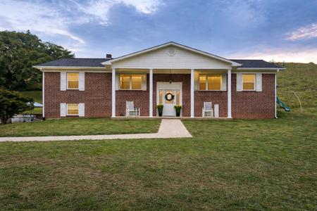 216 Ron Trent Road